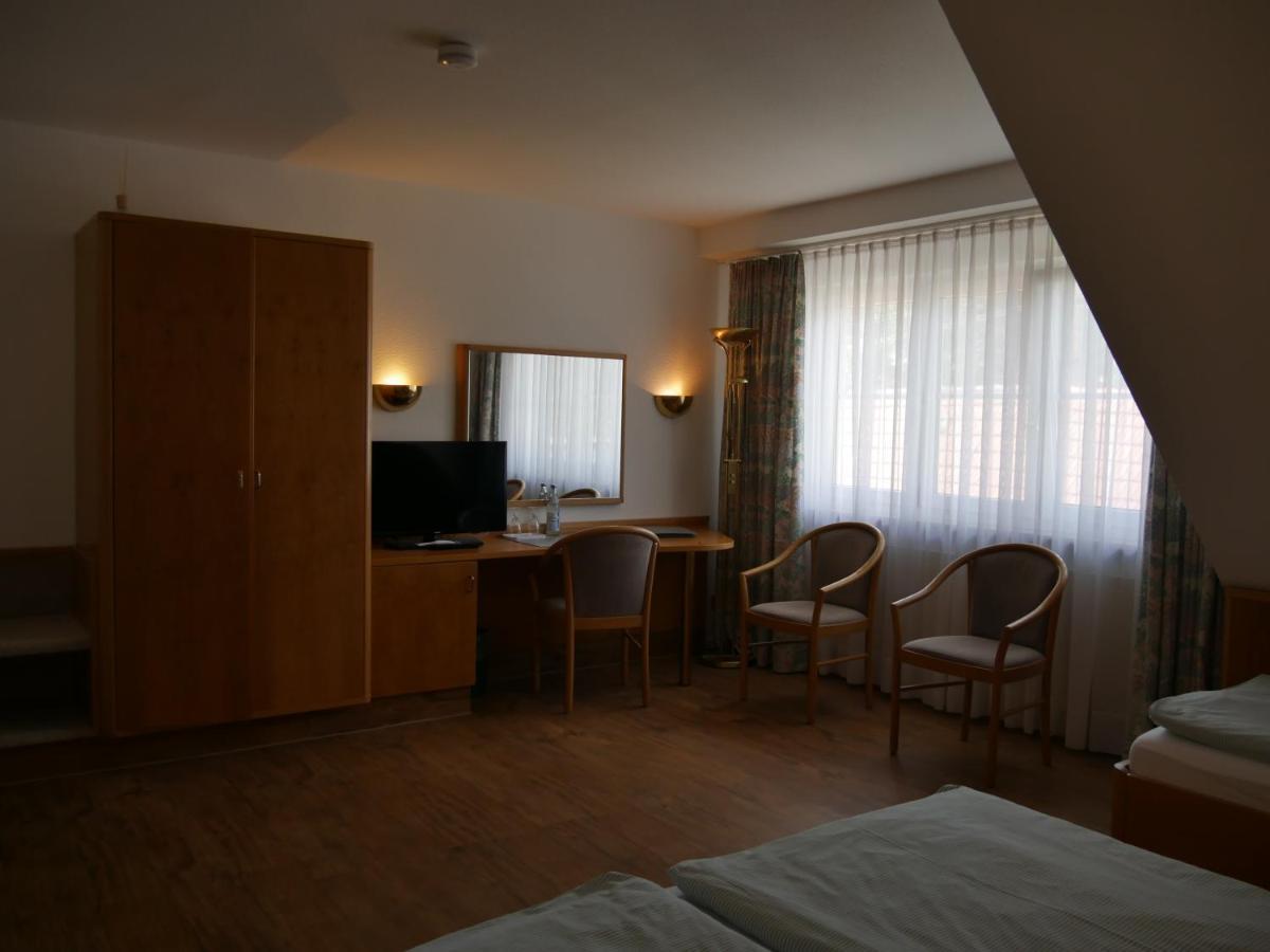 Landgasthof Adler Ohg Кюнцельзау Экстерьер фото